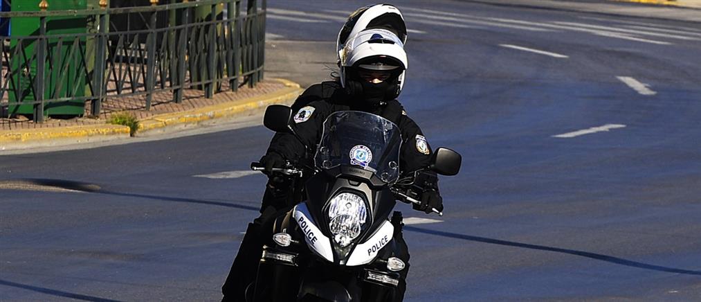 Παρίστανε τον αστυνομικό στους δρόμους της Θεσσαλονίκης - Είχε αλεξίσφαιρο και μπλε φάρους